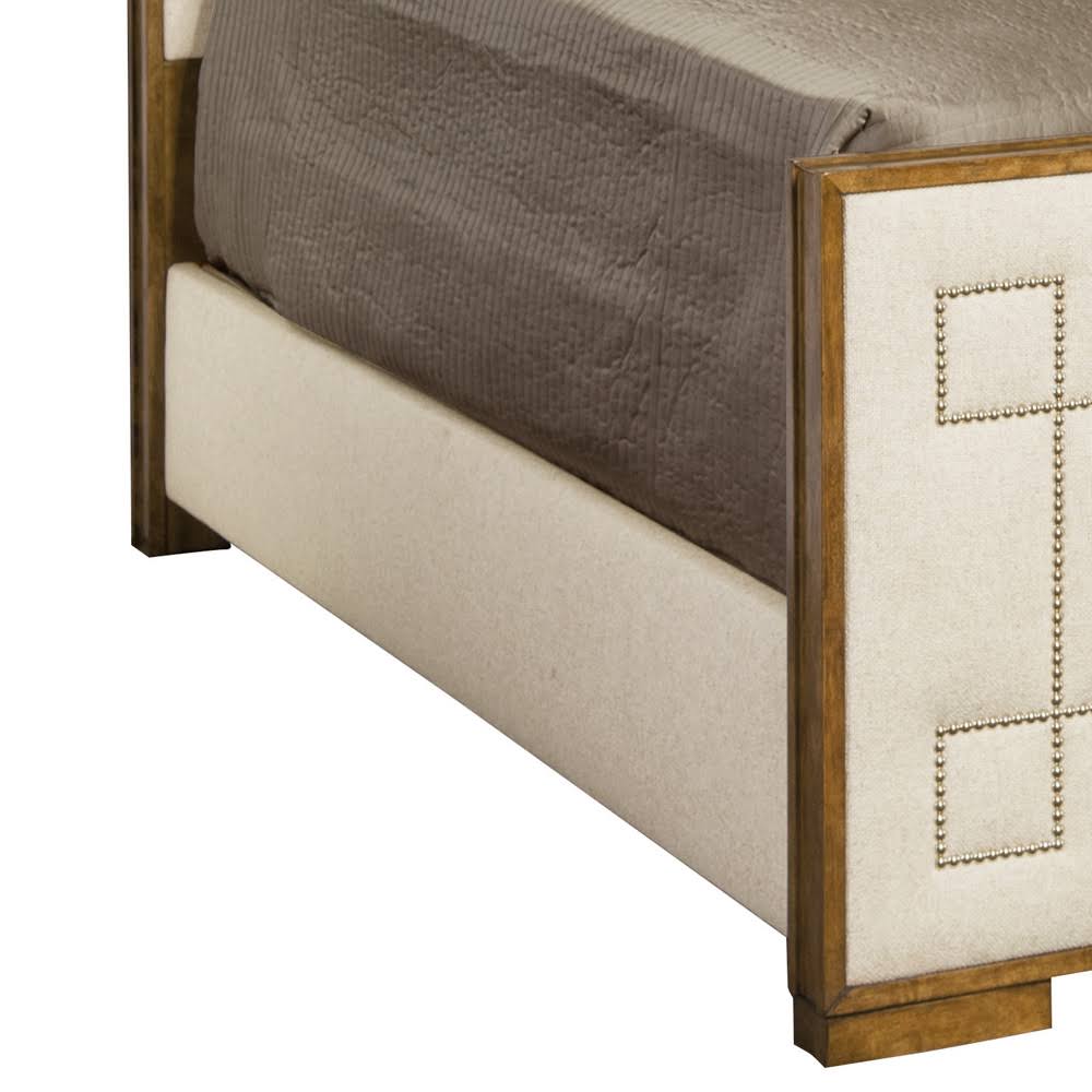 Dark Caramel Queen Upholstered Panel Bed Y3956