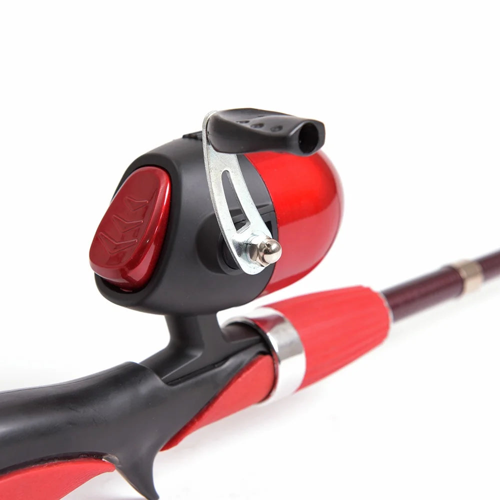 1.4m Telescopic Fishing Rod and Closed Fishing Reel Combo M988683