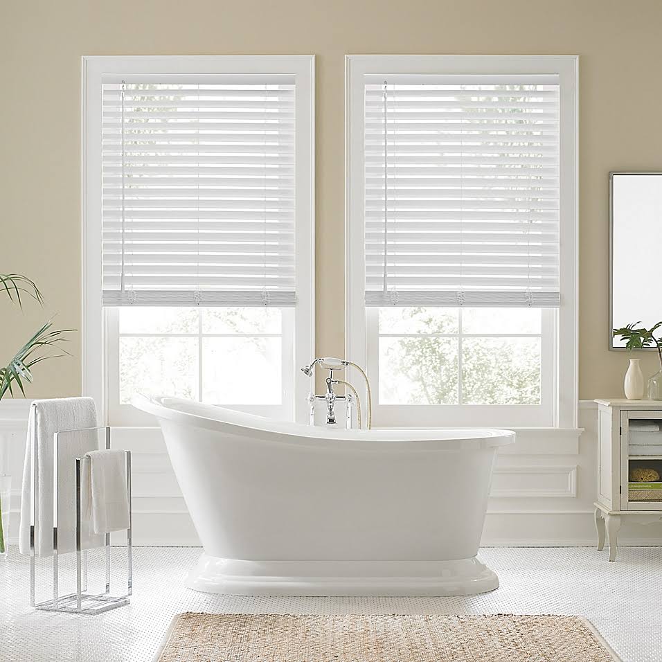 Faux Wood Cordless Shade in White G734