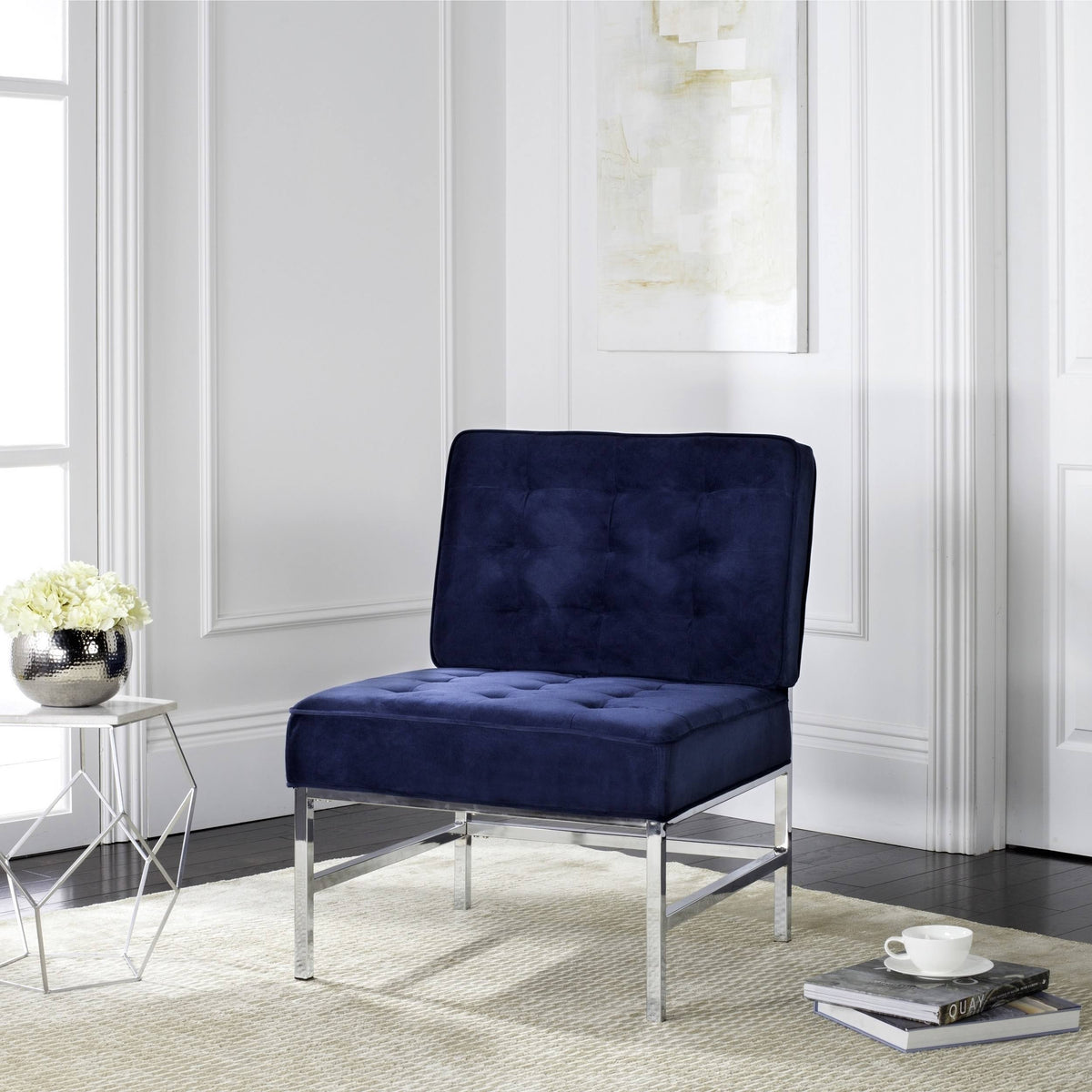 Navy Tufted Velvet Accent Chair Y801