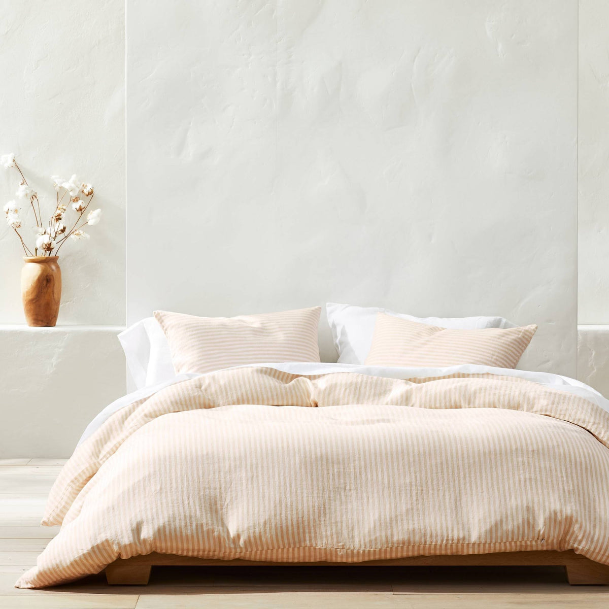 White/Natural Stripe Duvet and Sham Set C2369