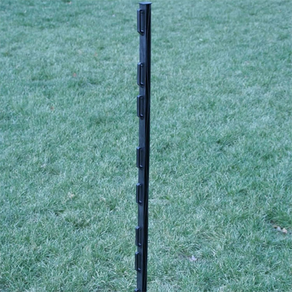 4' Step-In Fence Post, 50 Pack P277399