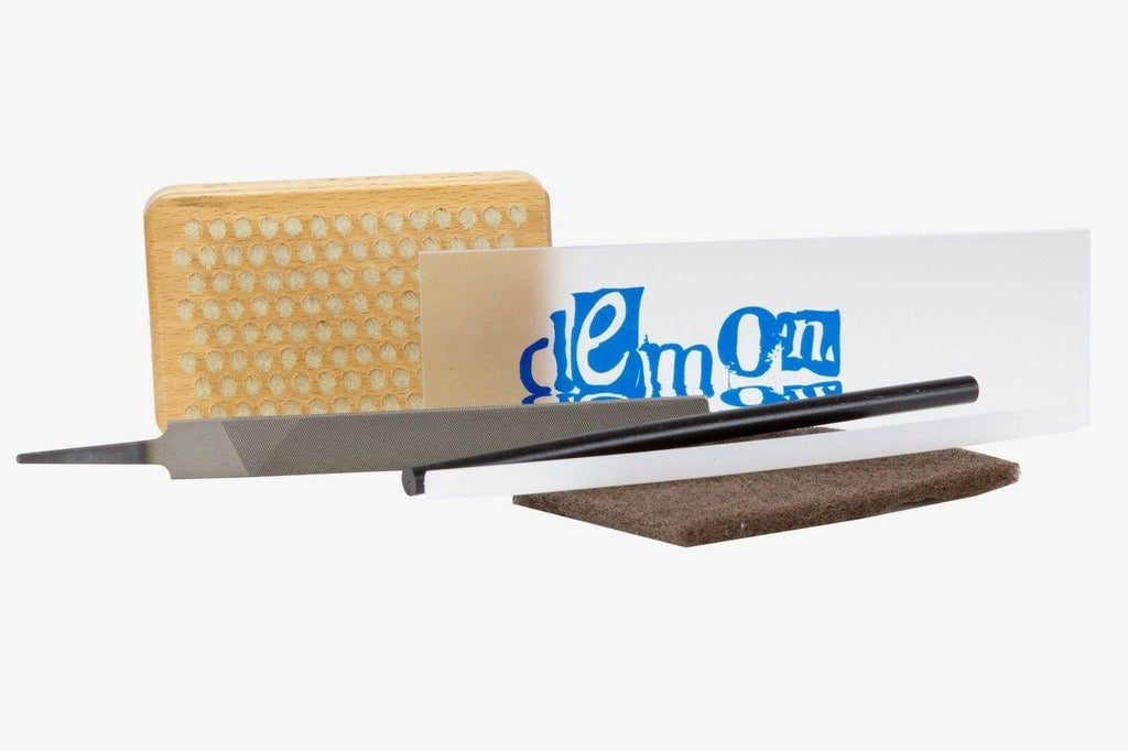 Ski Snowboard Tune Kit with Iron and Universal Wax Kit R740