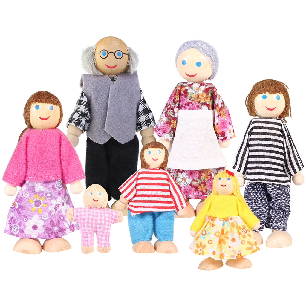 Wooden Dolls Playset Set of 7 People B126