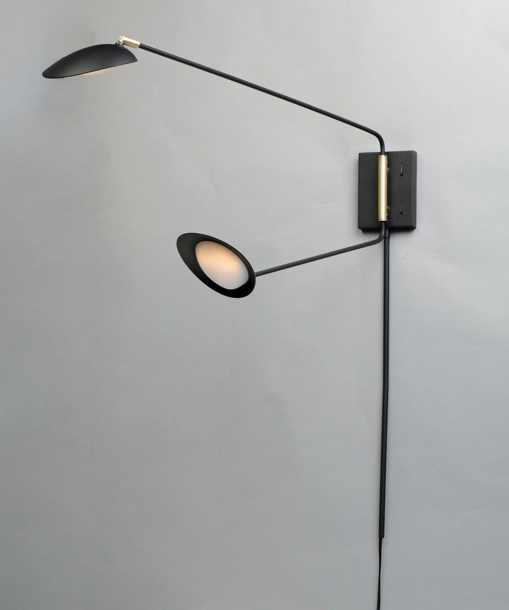 LED Wall Sconce Black / Satin Brass M356834