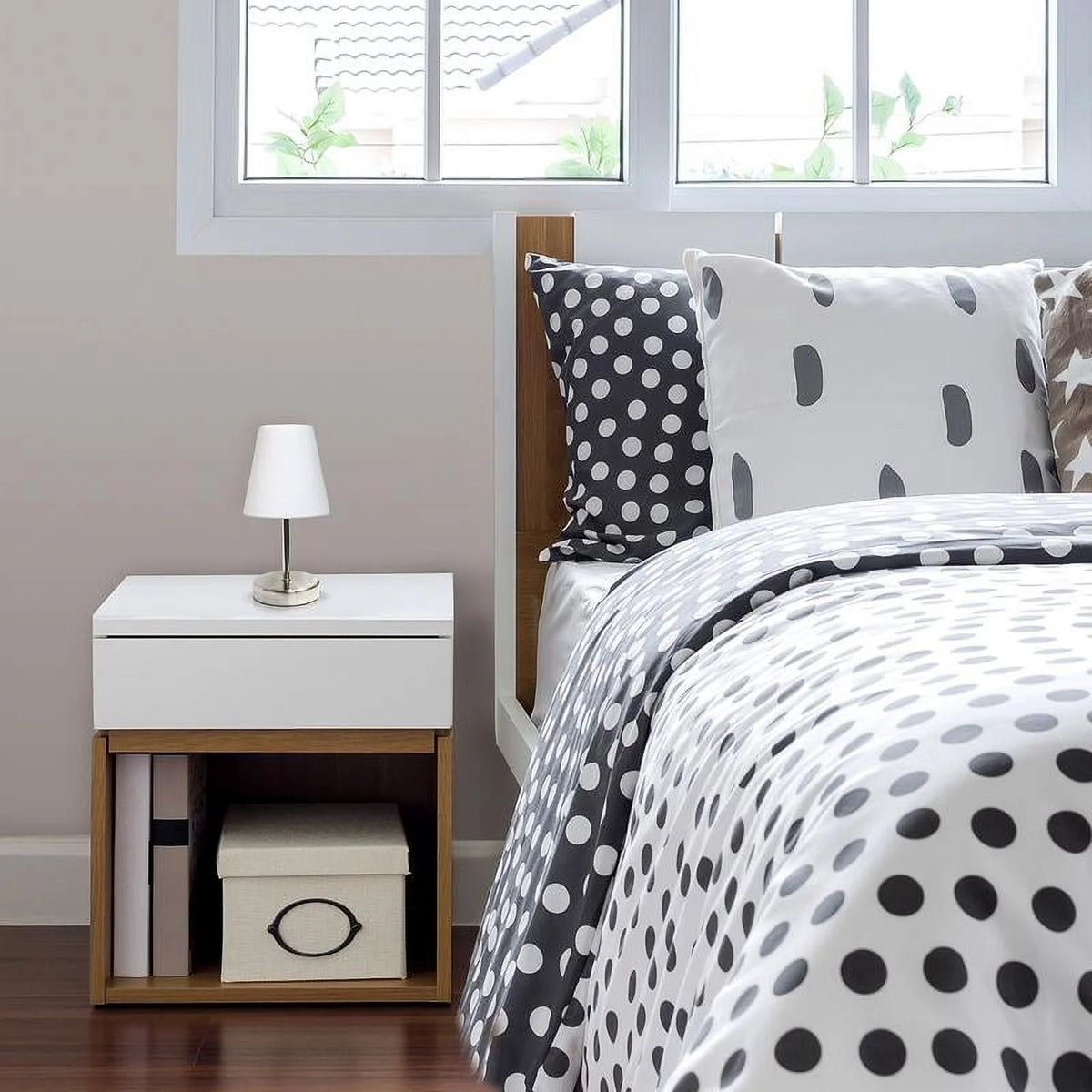 Mini Basic Table Lamp with Fabric Shade S915887